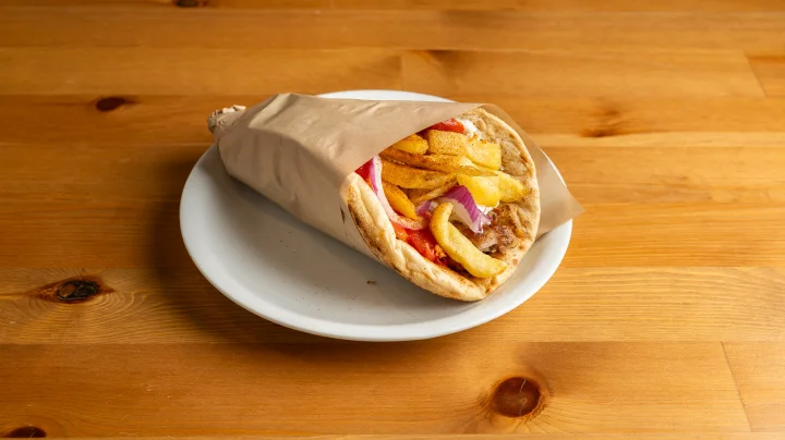 Pita với kontosouvli gà
