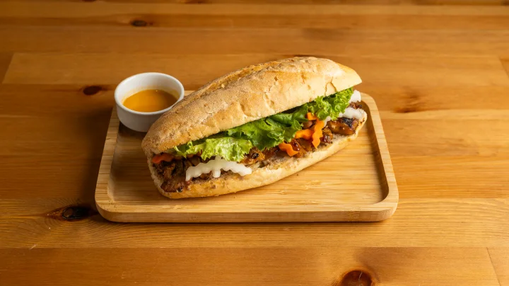Bánh mì thịt nướng